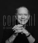 22-03-2007 Rob de Nijs at studio in Amsterdam, by order of EMI Music. March 22, 2007.

[keywords]Black & White Image, Posed, Headshot, Smiling[/keywords]